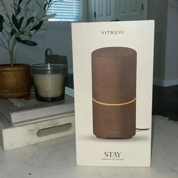 New Vitruvi Stay Essential Oil Diffuser - Picture 1 of 5